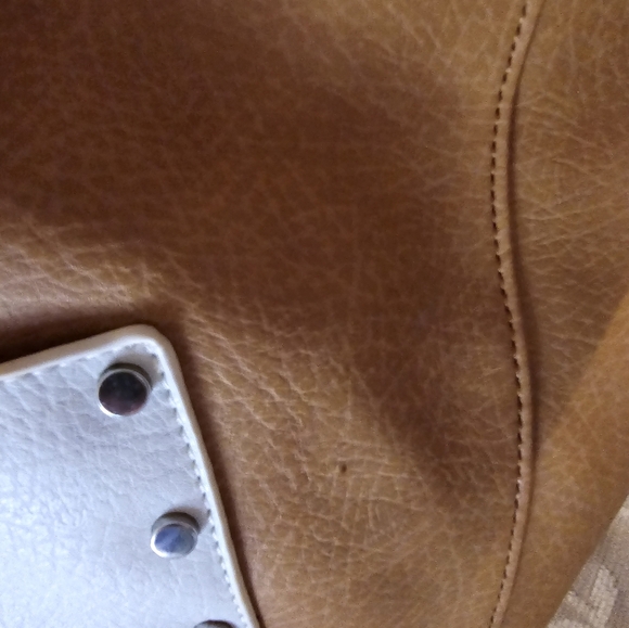 Kenneth Cole Reaction purse - Picture 5 of 5